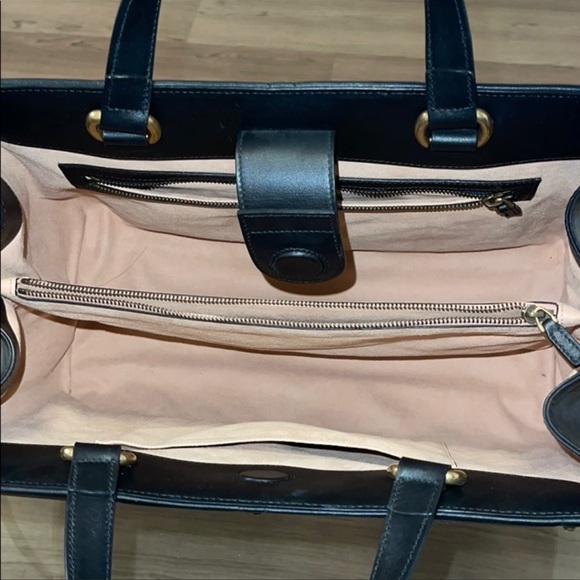 Gucci purse - Picture 4 of 5